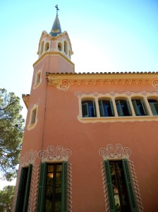 The pink house, where Gaudí lived for 20 years