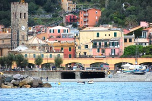 pulling away from Monterosso (Don)