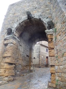 Etruscan Arch (Porta all'Arco)