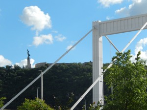 Elisabeth Bridge, with the Liberation Monument behind