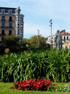 gardens between the theatre and Maria Cristina hotel